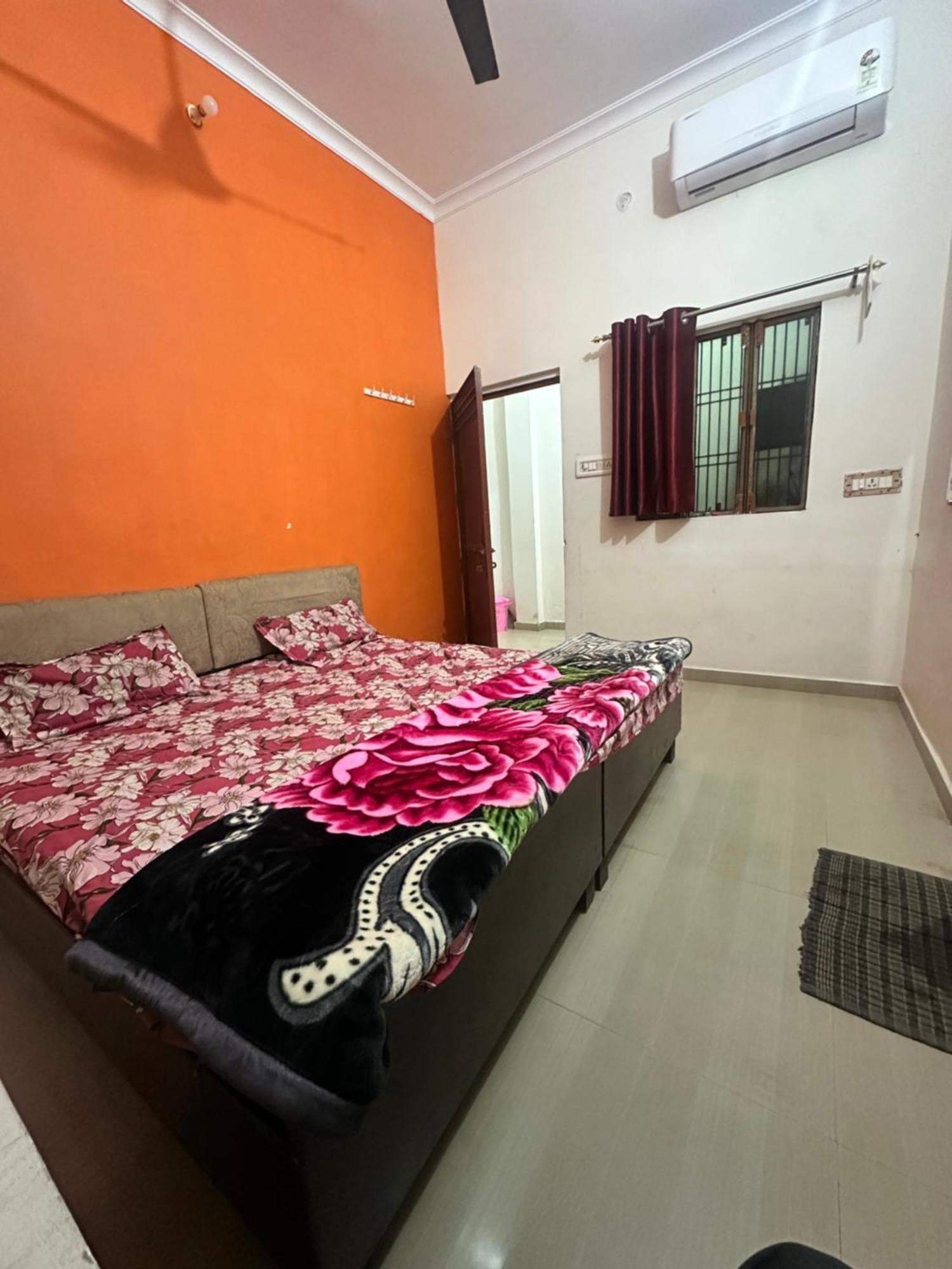 Khatu Shyam Guest House Ayodhya Exteriör bild