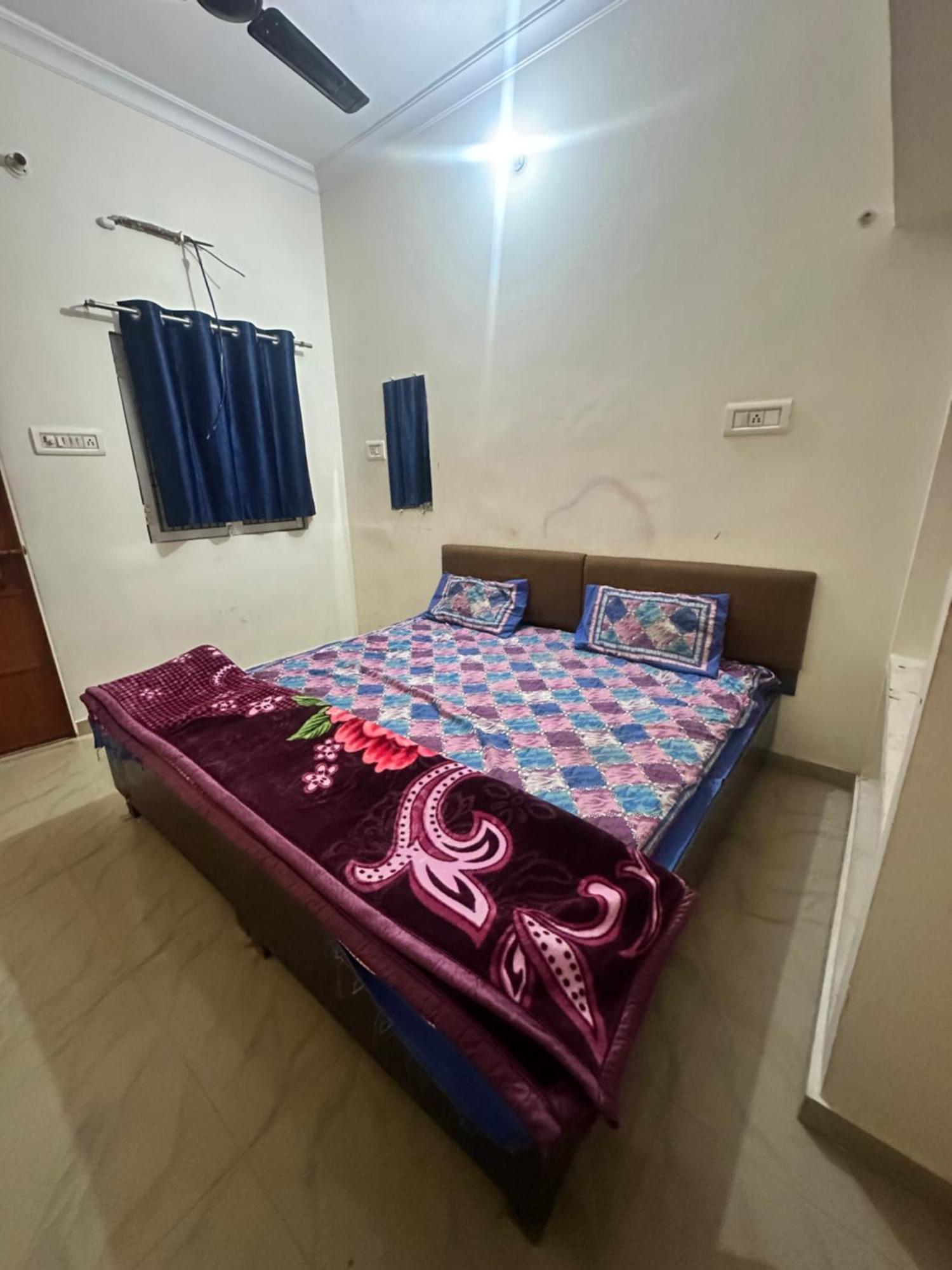 Khatu Shyam Guest House Ayodhya Exteriör bild