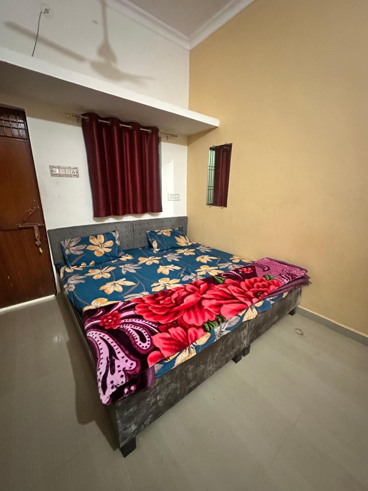 Khatu Shyam Guest House Ayodhya Exteriör bild