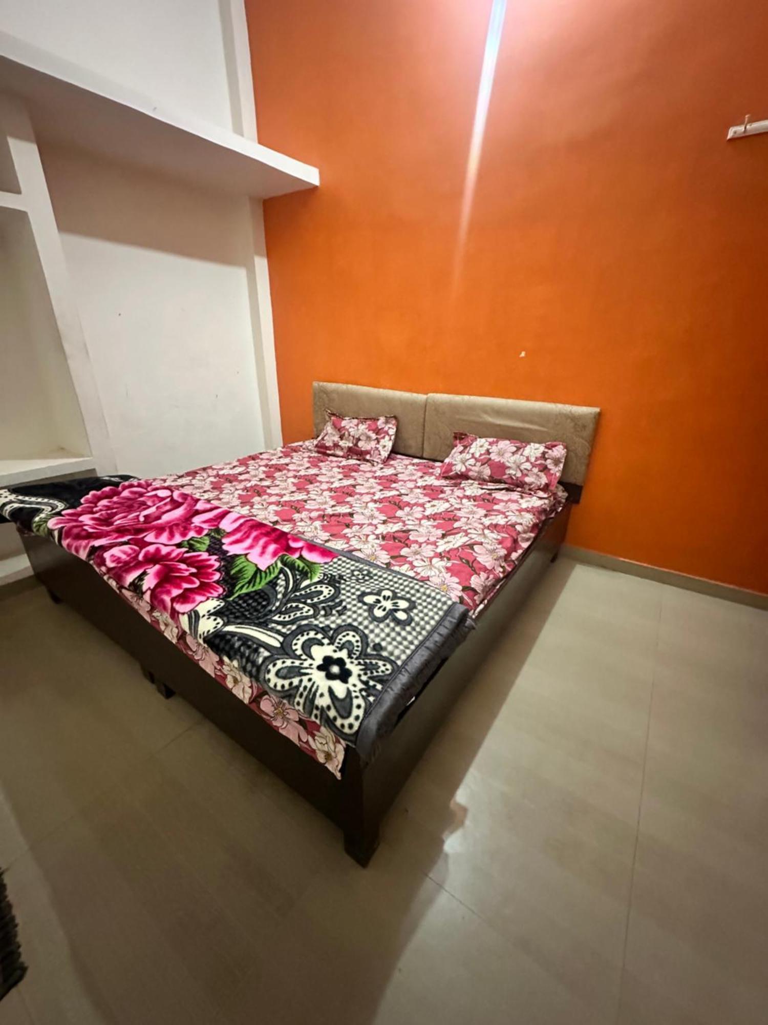 Khatu Shyam Guest House Ayodhya Exteriör bild