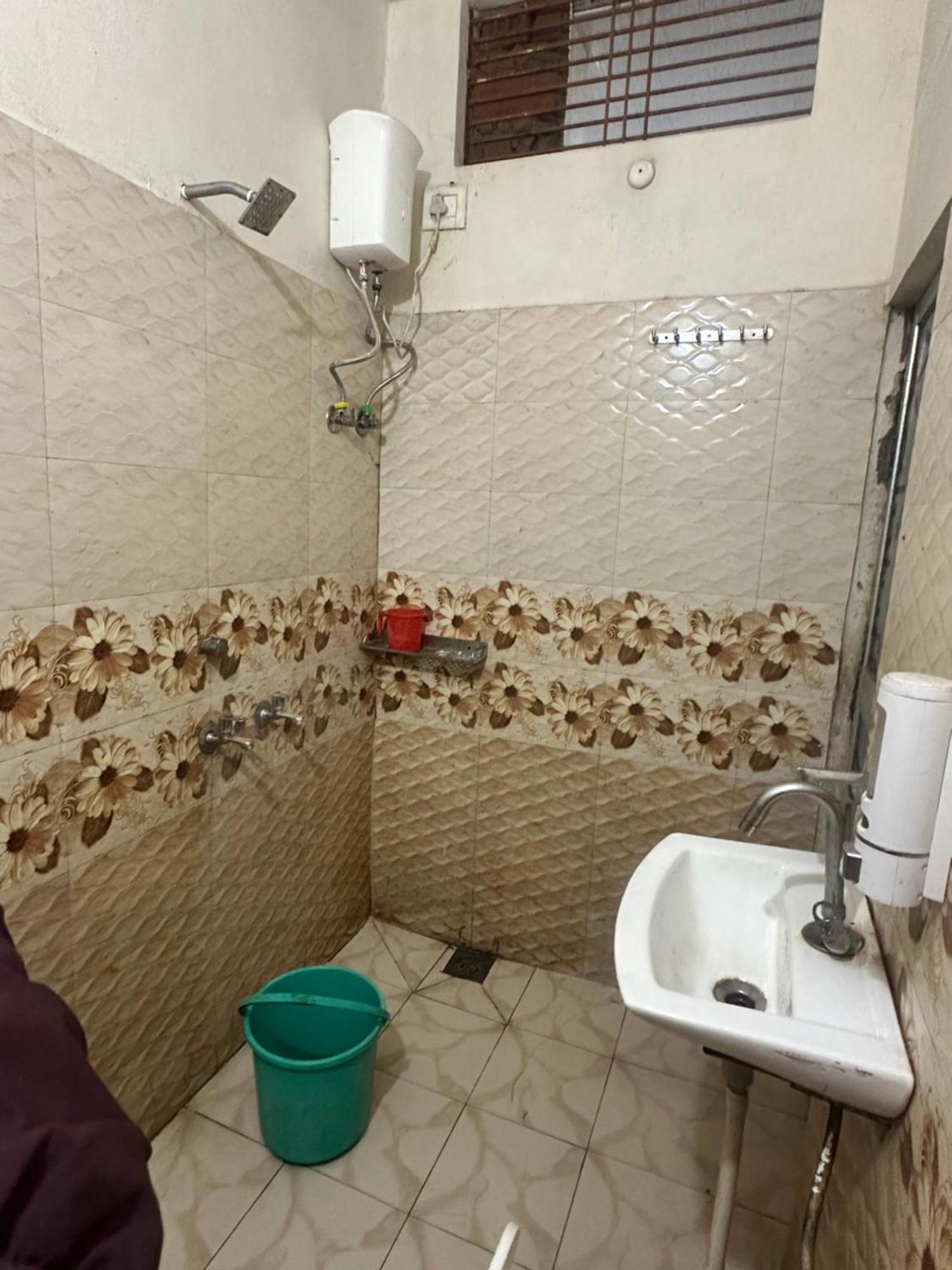 Khatu Shyam Guest House Ayodhya Exteriör bild
