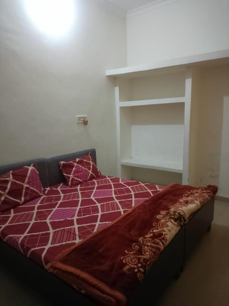 Khatu Shyam Guest House Ayodhya Exteriör bild